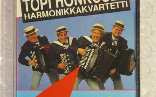 Topi Honkosen Harmonikkakvartetti•Kukkaistanssiaiset C-Kaset