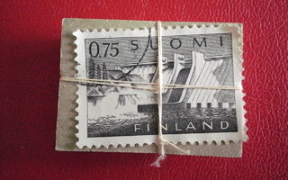 Suomi postimerkit sokeripalassa, paljon.