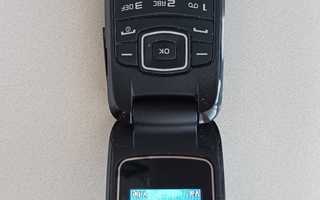Samsung E1150 simpukkapuhelin