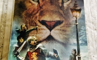 NARNIA Lion,Witch and Wardrobe nid POSTIT SISÄLTYY=0€ H++