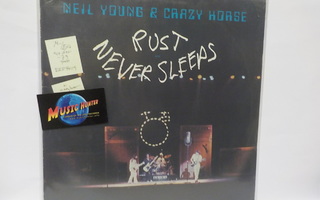 NEIL YOUNG AND CRAZY HORSE - RUST NEVER SLEEPS M-/EX+ LP