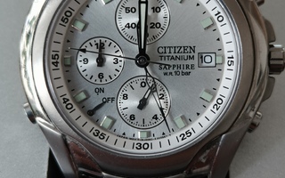 Citizen titanium sapphire wr.10 bar