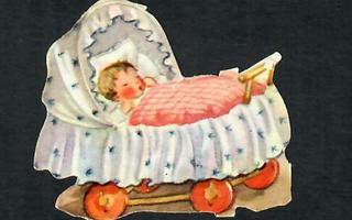 ALE - AFKH 44 - Vauva nukkuu röyhelökorissa
