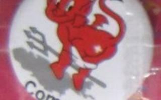 Little Red Devil "hangolla" - rintamerkki (UUSI) 3 cm