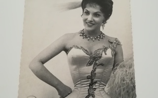 Gina Lollobrigida (1927-2023) aito NIMMARI nimikirjoitus