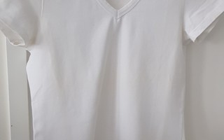 Valkoinen t-paita / Paita  - koko S
