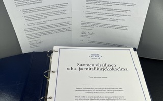 Suomen virallinen raha- ja mitalikirjekokoelma sis. hopeaa