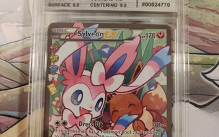 Sylveon EX (GEN RC32) CMG 6.5