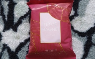 ~Oriflame Love Magnet -palasaippua~