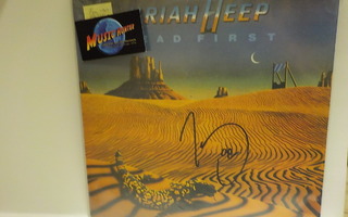 URIAH HEEP - HEAD FIRST M-/M- FRA 1990 LP + MICK BOX NIMMARI