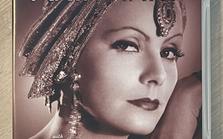 MATA HARI (1931) Greta Garbo, Ramon Novarro