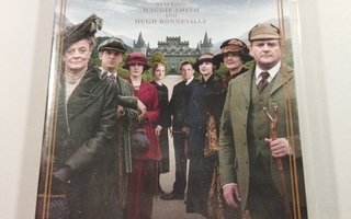 (SL) DVD) Downton Abbey - Journey to the Highlands