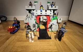 Lego castle black falcon