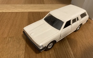 Datsun Cedric wagon 1/43. Pienoismalli 70-l ,Made in Japan.