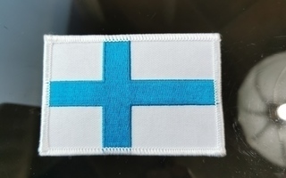 Suomenlippu kangasmerkki (uusi)