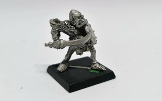 Warhammer Fantasy - Orc Armored Warrior [G110]