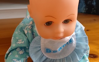 Vauvanukke(konttaava)