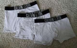 Calvin Klein valkoiset bokserit 164-176 cm