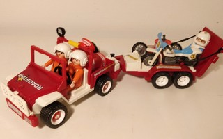 PLAYMOBIL JEEPPI PERÄVAUNULLA HAHMOT JA MOOTTORIPYÖRÄ ym