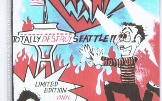 THE CRAMPS totally destroy seattle!! -1982-