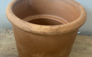 Terracotta kukkaruukku kork 6,5 cm