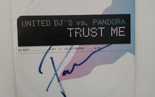 Pandora Trust me single nimmarilla