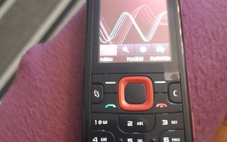 Nokia 5320Xpress music  punainen