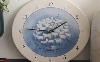 Arabia Heljä Liukko-Sundström siniset lampaat kello