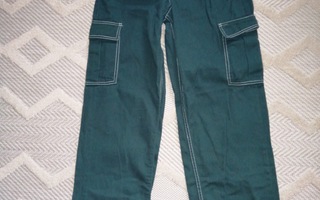 36  90s Baggy High Waist Jeans