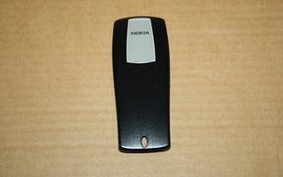 Uusi takakuori Nokia 6610  (musta)