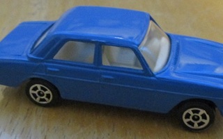 Mercedes-Benz 240D Sedan Blue W115 1975 Corgi Juniors 1:64
