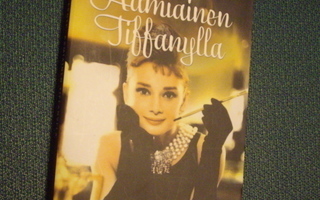 Truman Capote: Aamiainen Tiffanylla (pokkari) Sis.postikulut