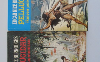 Edgar Rice Burroughs Pellucidar-sarjan kaksi kirjaa
