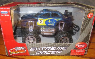 Team Power Extreme Racer auto pakkauksessaan