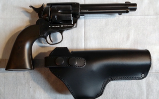 Umarex Colt SAA 5,5" Airsoft-revolveri (6 mm) + Vyökotelo