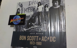 BON SCOTT JA AC/DC 1973-1980 UUSI KIRJA
