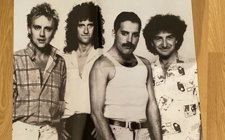 Queen ja Freddie Mercury julisteet