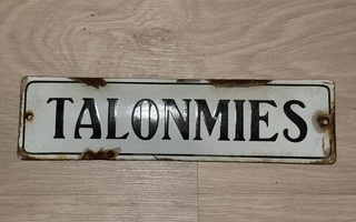 Talonmies vanha emalikyltti