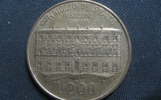 Italia  200 liiraa  1990  KM # 135  Alumiini-pronssi  100 vu