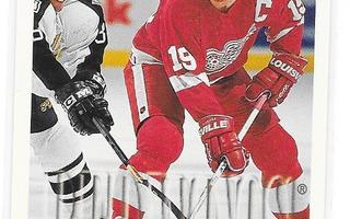 1995-96 Topps Premier #237 Steve Yzerman Detroit Red Wings