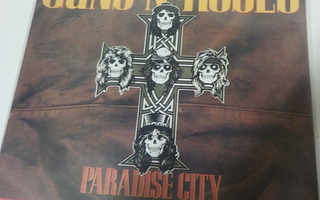 GUNS N ROSES - PARADISE CITY KITARA NUOTIT