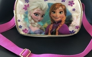 Frozen Anna ja Elsa laukku 23x14x20