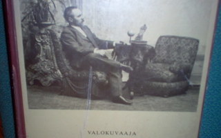 Valokuvaaja Viktor Barsokevitsch 1863-1933  ( 1 p. 1981 )