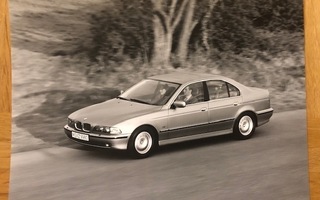 Lehdistökuva BMW E39 5-sarja