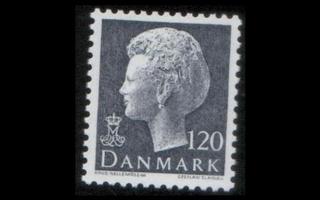 Tanska 562 ** Margrethe 120 öre harm.sininen (1974)