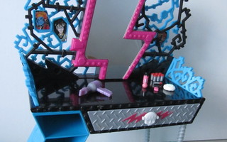 Monster High kampauspöytä