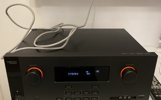 Denon professional DN-500AV esivahvistin + kaukosäädin