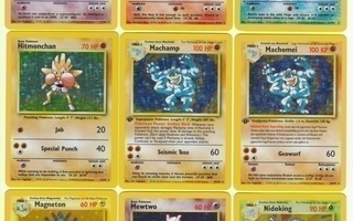 Vanhoja Wizards of the Coast Pokemon-kortteja (Holo Rare ym)