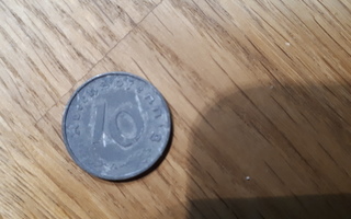 10 penniä Saksa 1942 kotkahakaristillä