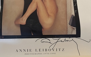 John Lennon & Yoko Ono juliste Annie Leibovitzin nimmarilla